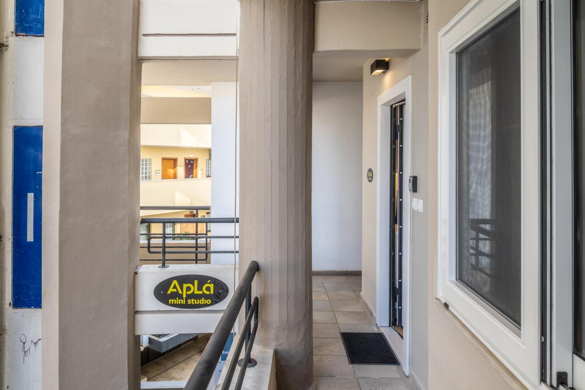 Apla Mini Studio In Downtown Heraklion  Exterior photo